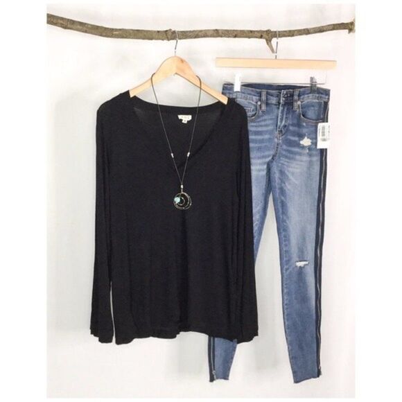 LIGHT wash long sleeve top w/ rib Detail - Picture 9 of 15